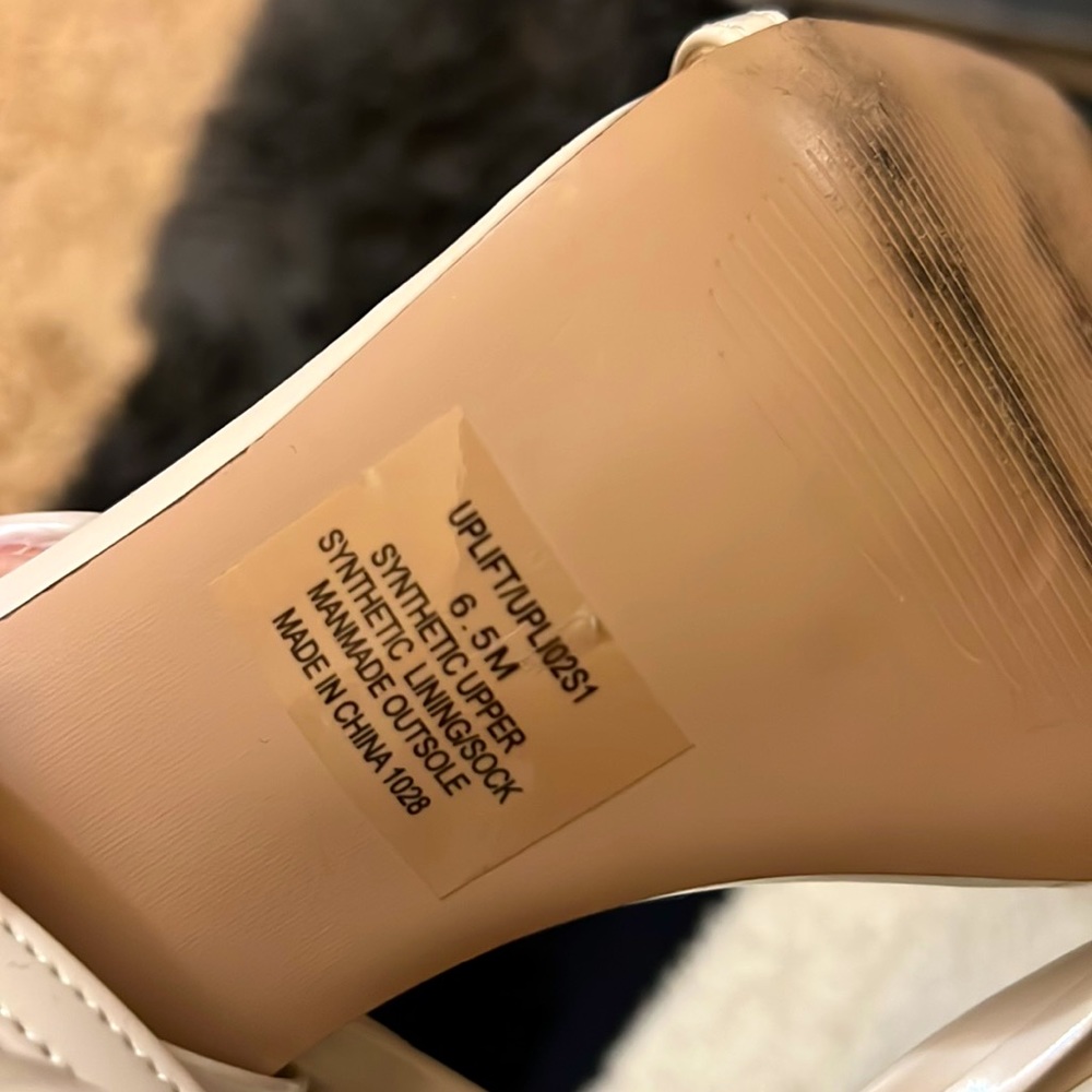 Steve Madden strappy heel cream colored - Picture 6 of 6